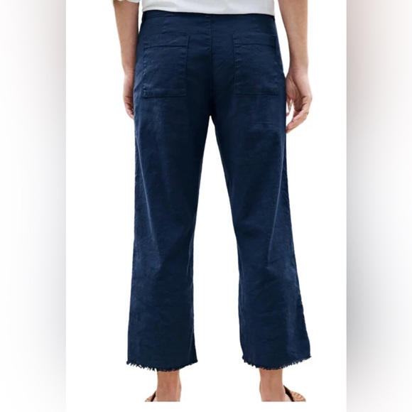 Frank & Eileen Kinsale Navy Pants. Size 10. Worn once. EUC